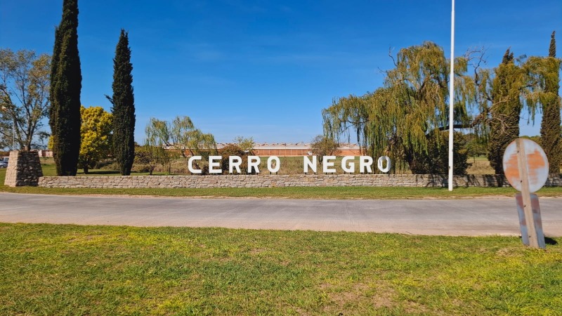 Preocupaci�n por los despidos masivos en Cerro Negro